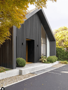 Maison avec bardage claire-voie